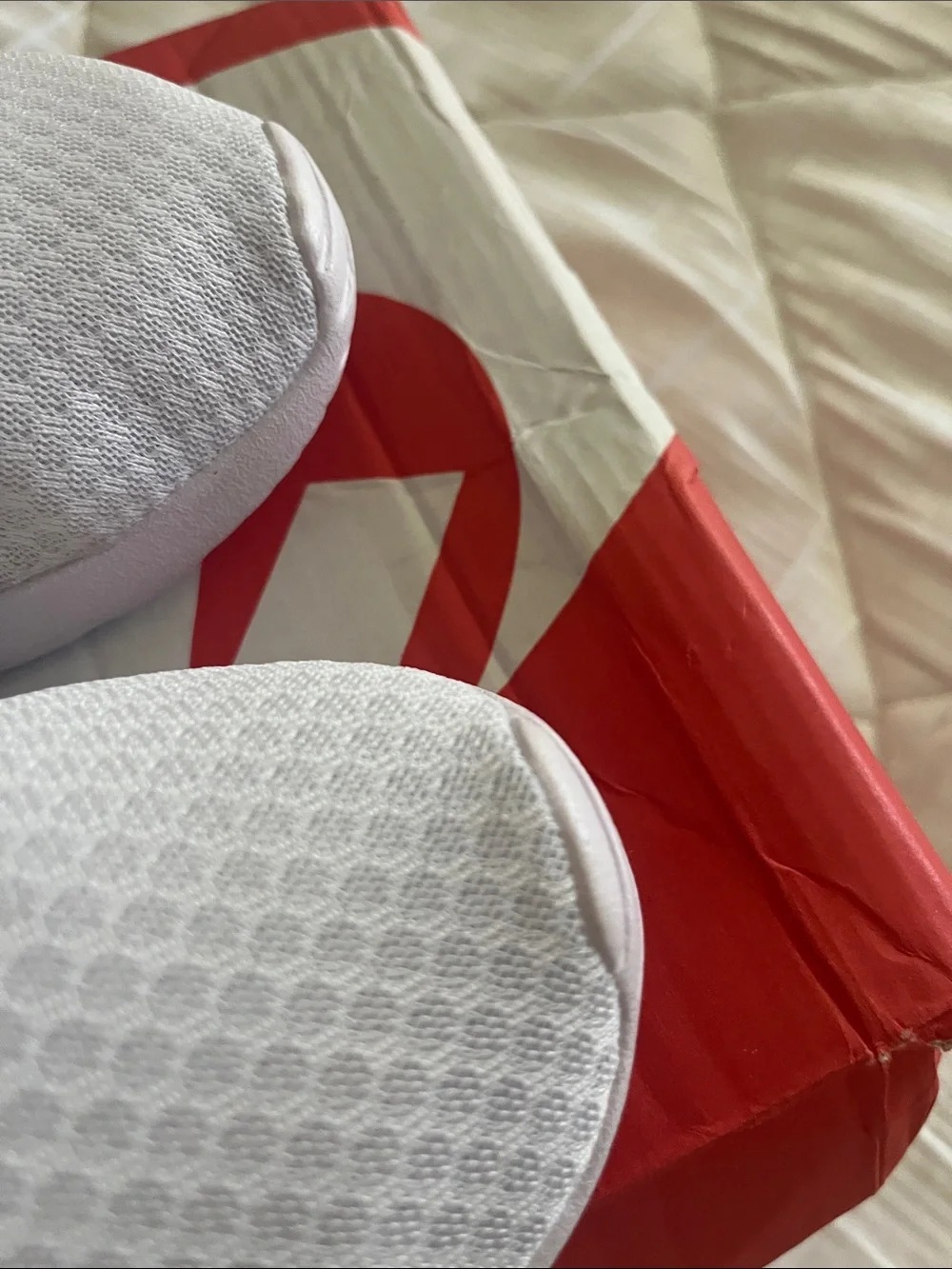 Nike Women's White Mesh Lightweight Sneakers